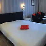Hotel-spa-piscine Le Petit Castel Beuzeville-honfleur 3*