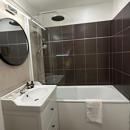 Hotel-spa-piscine Le Petit Castel Beuzeville-honfleur 3*