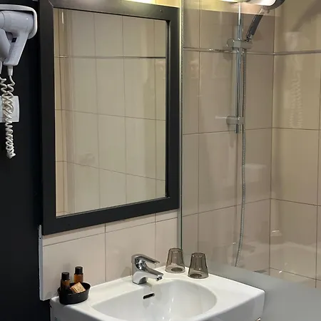 Hotel-spa-piscine Le Petit Castel Beuzeville-honfleur מלון בוזוויל