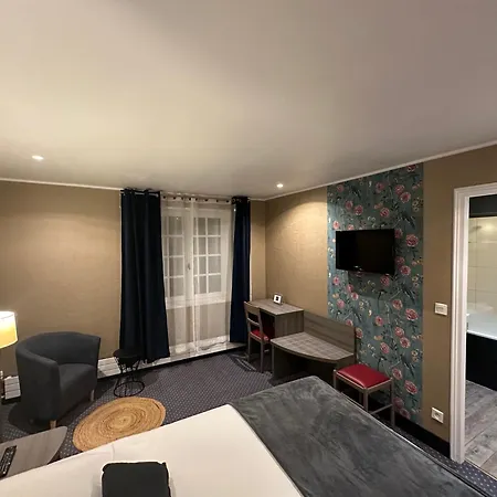 Hotel-spa-piscine Le Petit Castel Beuzeville-honfleur 3* בוזוויל