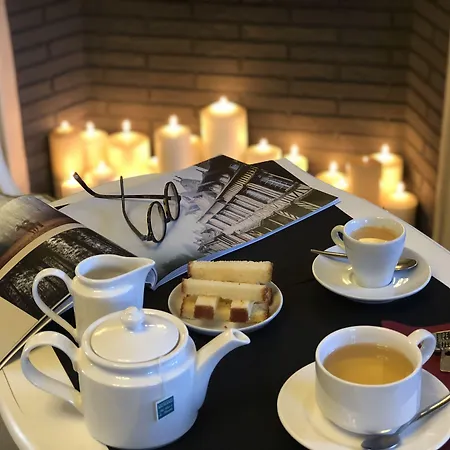 Hotel-spa-piscine Le Petit Castel Beuzeville-honfleur בוזוויל