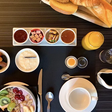 מלון Hotel-spa-piscine Le Petit Castel Beuzeville-honfleur בוזוויל