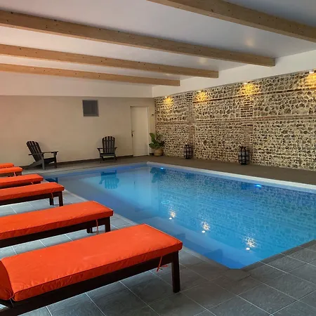 Hotel-spa-piscine Le Petit Castel Beuzeville-honfleur Hotell
