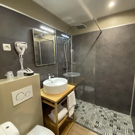 Hotell Hotel-spa-piscine Le Petit Castel Beuzeville-honfleur 3*