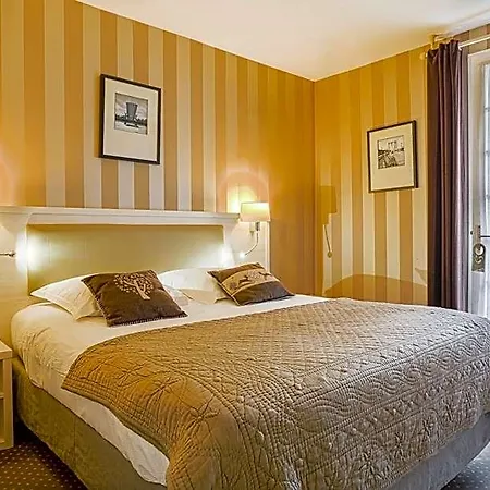Hotel-spa-piscine Le Petit Castel Beuzeville-honfleur بوزفيل