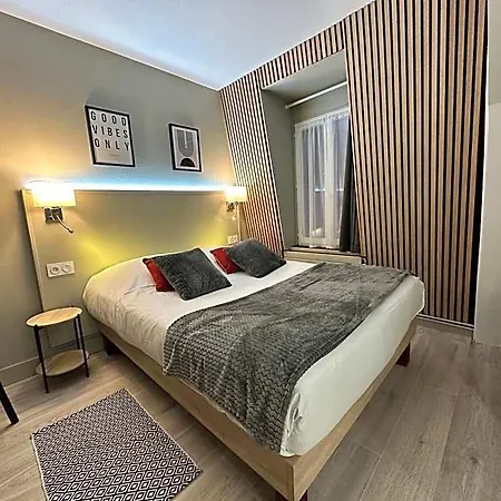 فندق Hotel-spa-piscine Le Petit Castel Beuzeville-honfleur بوزفيل