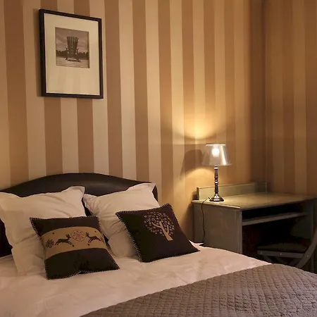 Hotel-spa-piscine Le Petit Castel Beuzeville-honfleur فندق بوزفيل