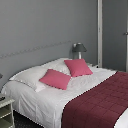 Hotel-spa-piscine Le Petit Castel Beuzeville-honfleur 3*