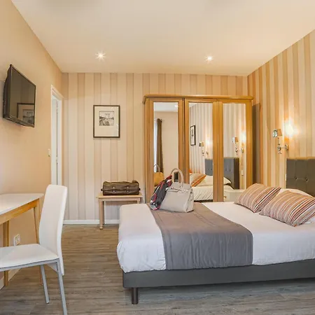 Hotel-spa-piscine Le Petit Castel Beuzeville-honfleur Hotell