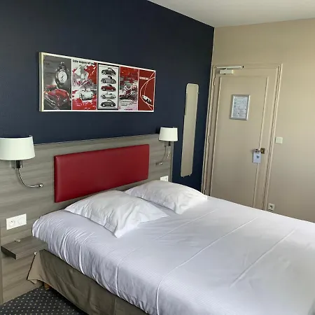 Hotel-spa-piscine Le Petit Castel Beuzeville-honfleur 3* בוזוויל