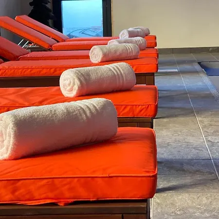 Ξενοδοχείο Hotel-spa-piscine Le Petit Castel Beuzeville-honfleur