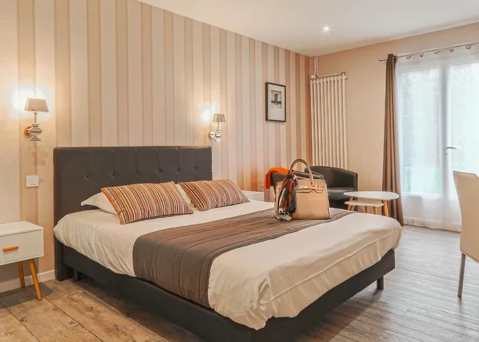 Otel Hotel-spa-piscine Le Petit Castel Beuzeville-honfleur 3*