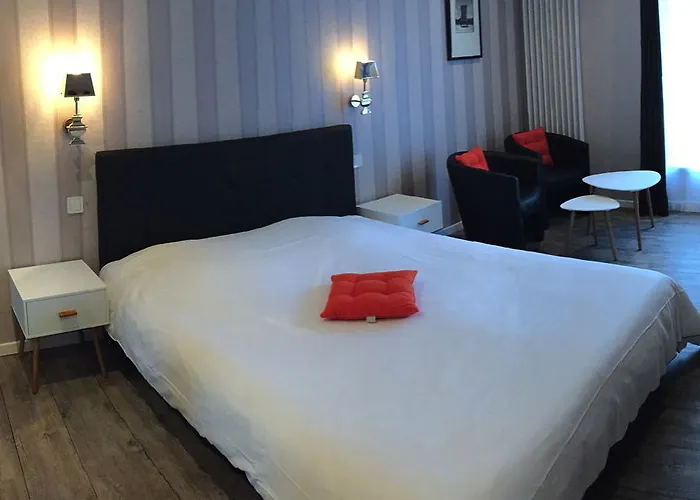 Hotel-spa-piscine Le Petit Castel Beuzeville-honfleur 3*