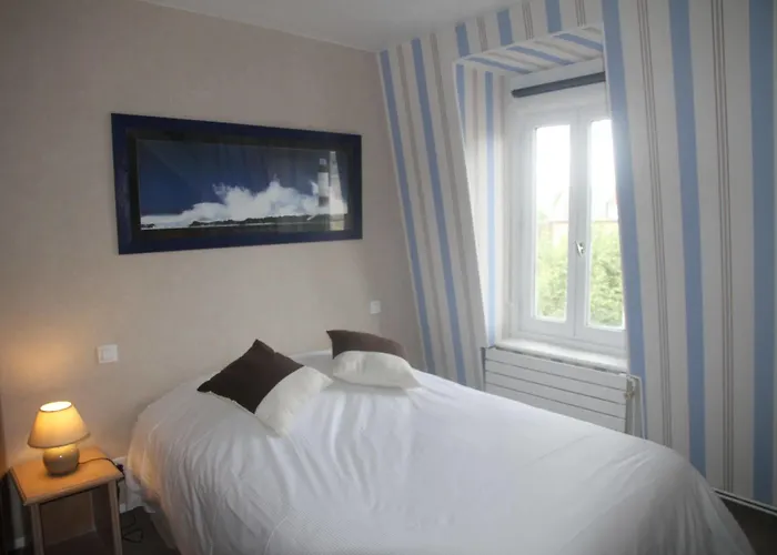 Otel Hotel-spa-piscine Le Petit Castel Beuzeville-honfleur Beuzeville